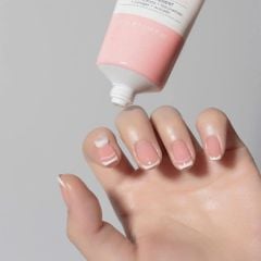 Kem Dưỡng Da Tay Whisis Deep Moisture Hand & Nail Cream