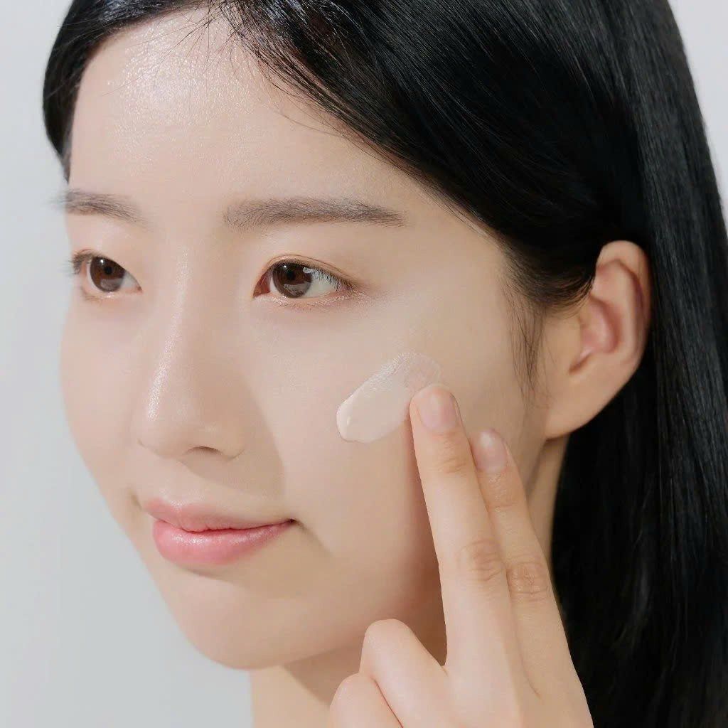 Kem Chống Nắng Skin1004 Tone Brightening Tone Up 50ml
