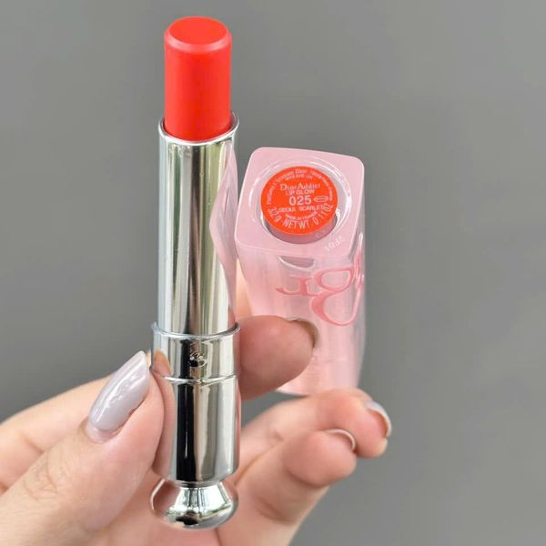 Dior - Son Dưỡng Addict Lip Glow 025 Seoul Scarlet (Mẫu Mới Vỏ Xanh) - Ko Tđ