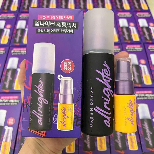 Set Xịt Khoá Nền Make Up Urban Decay 2 Món (118ml 15ml) Ko Tđ