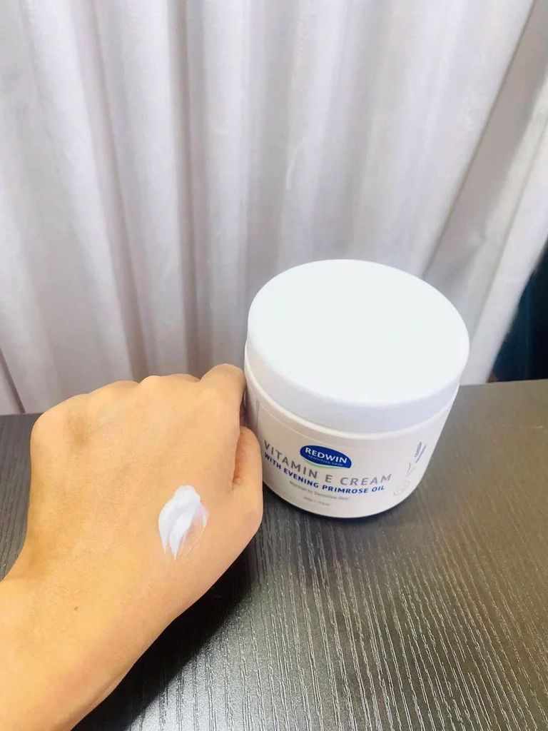 Kem Dưỡng RedWin Vitamin E Cream 330g (Mẫu Mới)