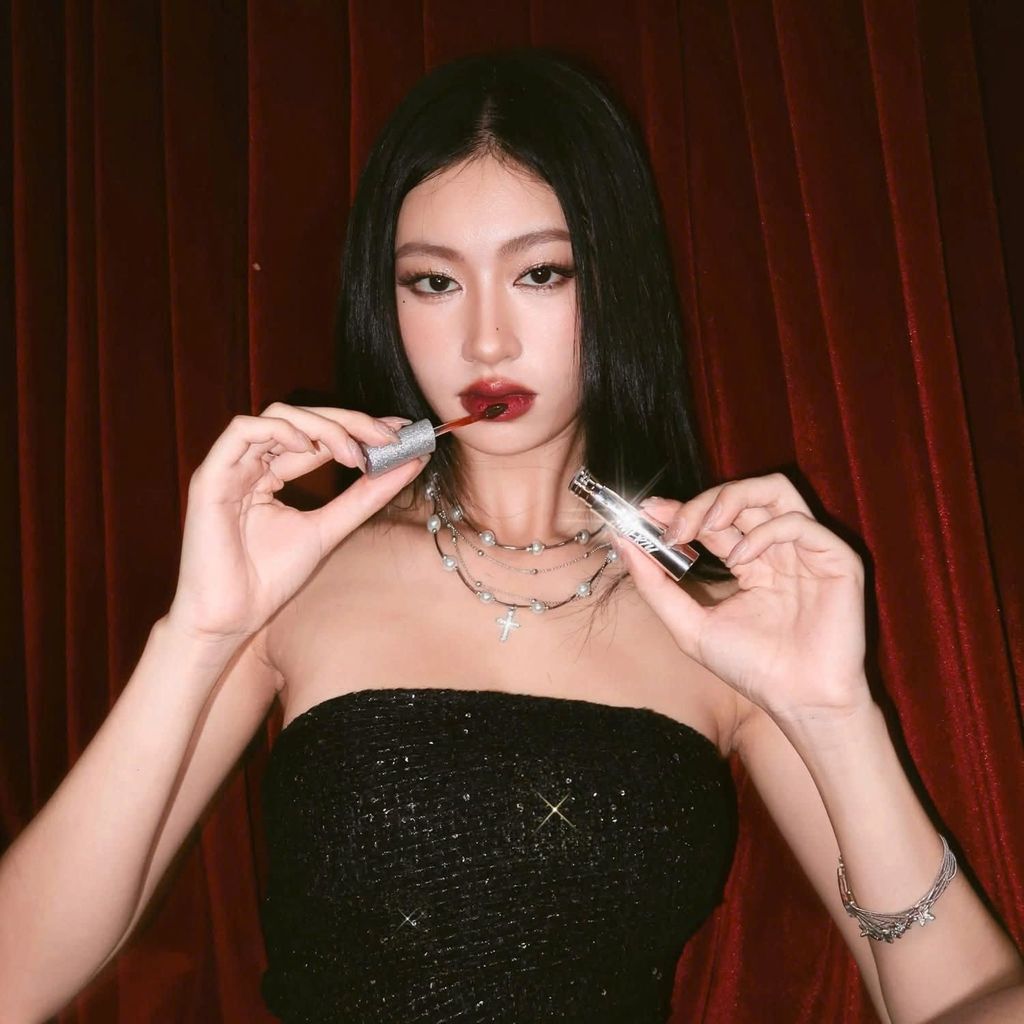 Son Merzy Mellow Tint Glam Edition #M13 Vapor Red