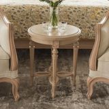 Bàn bên Nostalgien