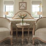 Bàn bên Nostalgien