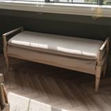Eugénie Bench