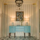 Tủ trang trí Mouriic