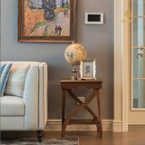 Bàn bên Canserelle