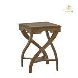 Bàn bên Canserelle