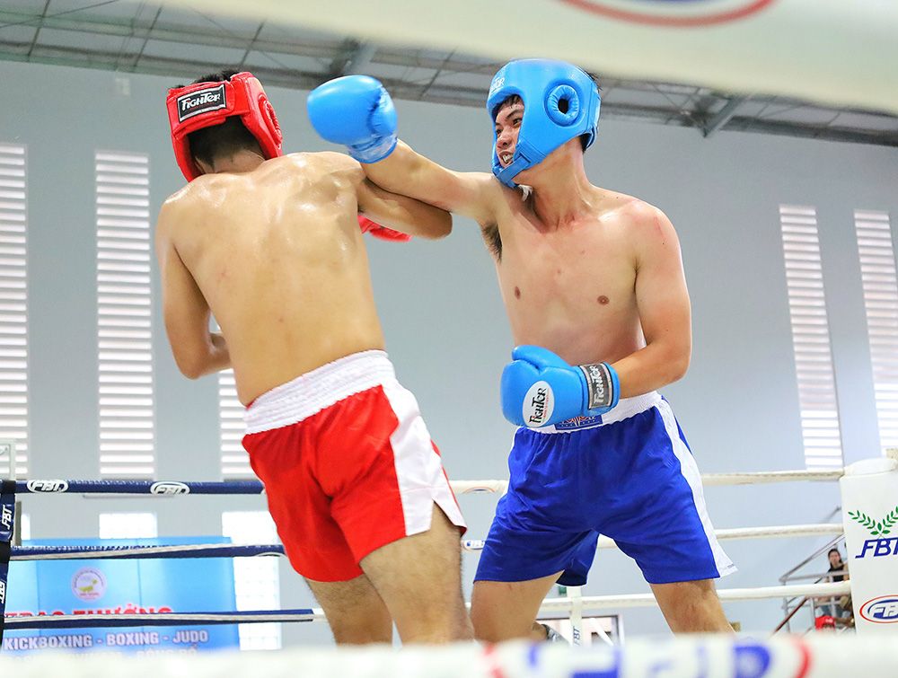 Găng Boxing Fighter Cao Cấp Thi Đấu - Boxing, KickBoxing, Võ Cổ Truyền, Muay Thái