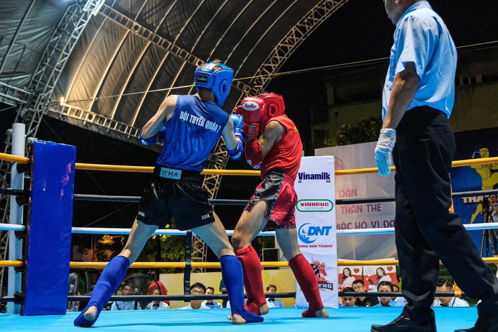 Giáp Chân Thi Đấu Muay Fighter