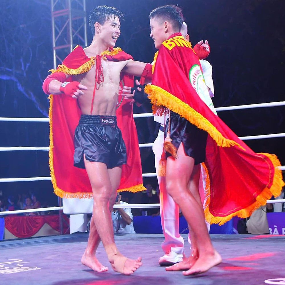 Áo Choàng Võ Cổ Truyền Fighter - Thêu