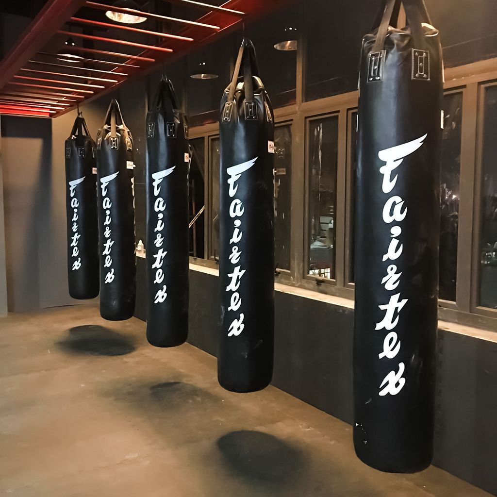 Bao Cát Fairtex VN 1.0m, 1.2m, 1.5m, 1.8m x ĐK 36cm - Đen, Đỏ, Vàng, Xanh