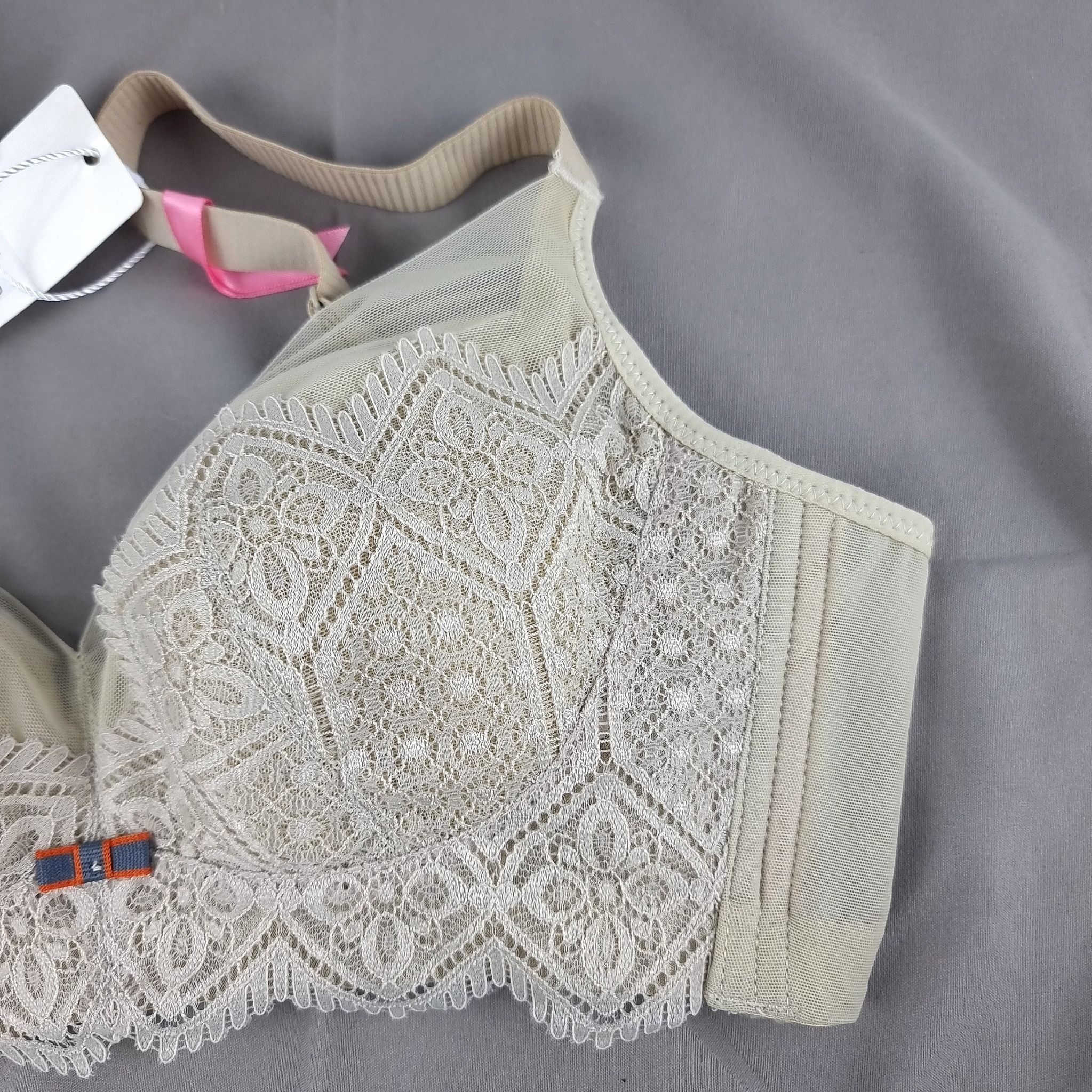 Áo ngực không gọng mút mỏng  5529 3 móc