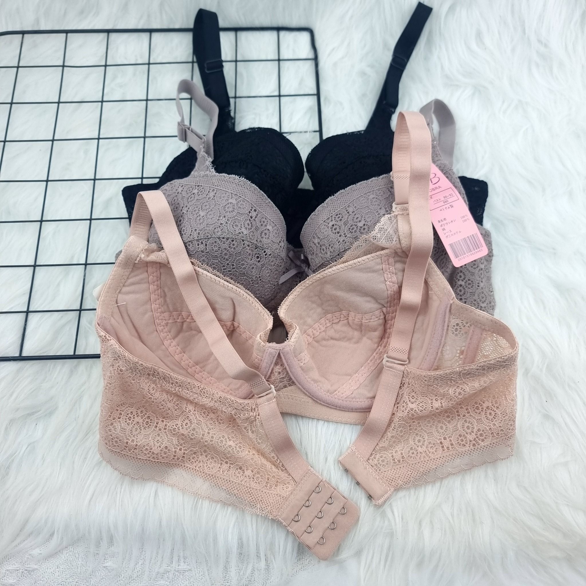 Áo ngực nữ MB 5555 có gọng mút mỏng nâng đỡ, định hình ngực