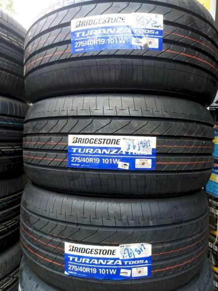 Lốp xe Bridgestone 275/40R19 TURANZA T005 THAI