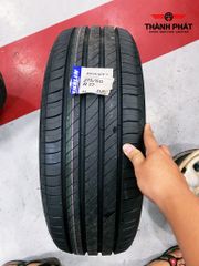 Vỏ xe Michelin 215/60R17 Primacy 4