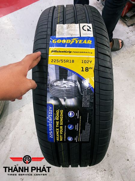 Vỏ xe Goodyear 225/55R18 EfficientGrip Performance