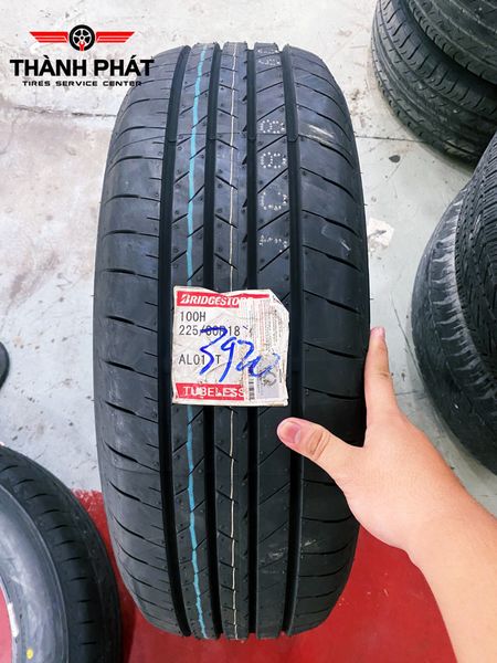 Vỏ xe Bridgestone 225/60R18 Alenza 001