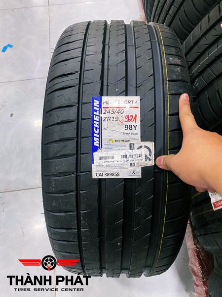 Vỏ xe Michelin 245/40R19 Pilot Sport 4