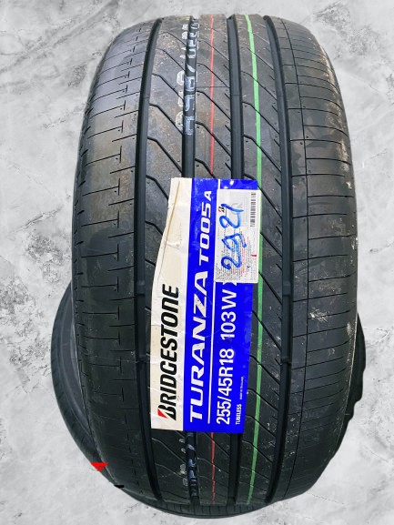 lốp xe du lịch bridgestone 255/45R18 Turanza T05 Thailand