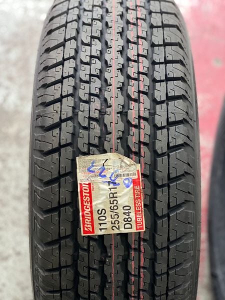 Lốp xe Bridgestone 255/65R17 DUELER D840 THAI