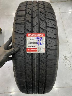 Lốp xe Bridgestone 265/65R17 DUELER D693 VN