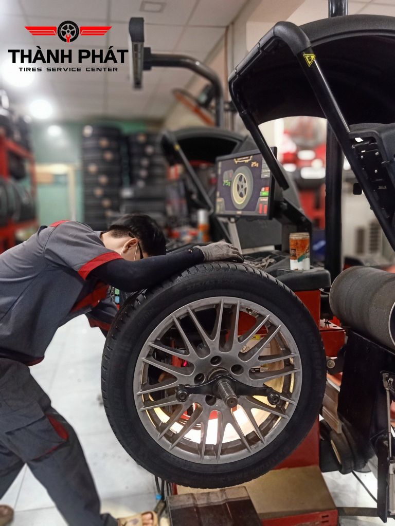 Vỏ xe Michelin 275/45R20 Latitude sport 3