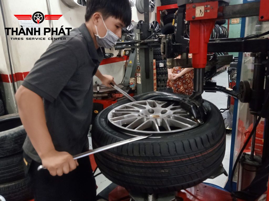 Vỏ xe Michelin 275/45R20 Latitude sport 3