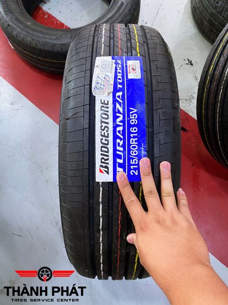Lốp xe Bridgestone 215/60R16 Turanza T005 INDO