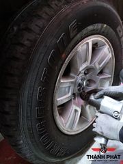 Lốp xe Bridgestone 245/70R16 DUELER D689 THAI