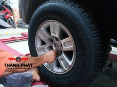 Lốp xe Bridgestone 245/70R16 DUELER D689 THAI