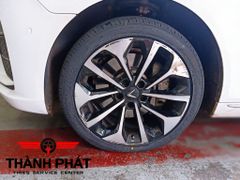 Lốp xe Dunlop 245/40R19 VEURO VE303 NHẬT