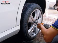 Lốp xe Bridgestone 245/45R17 TURANZA T005 THAI