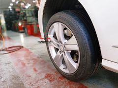 Lốp xe Bridgestone 245/45R17 TURANZA T005 THAI