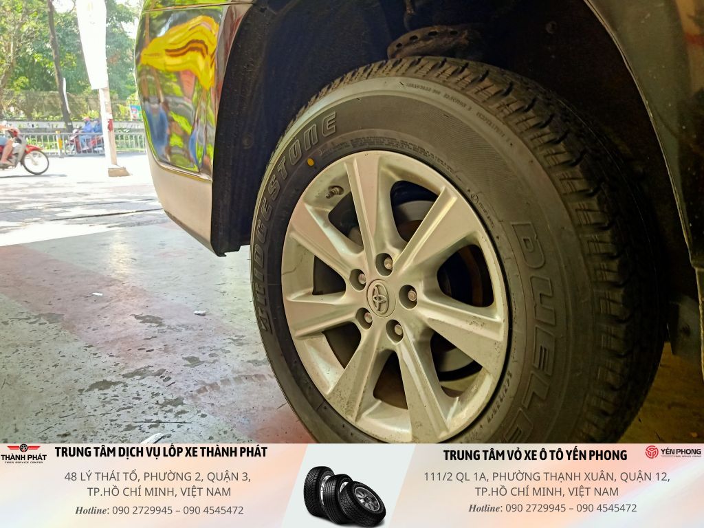 Lốp xe Bridgestone 245/65R17 DUELER D840 THAI