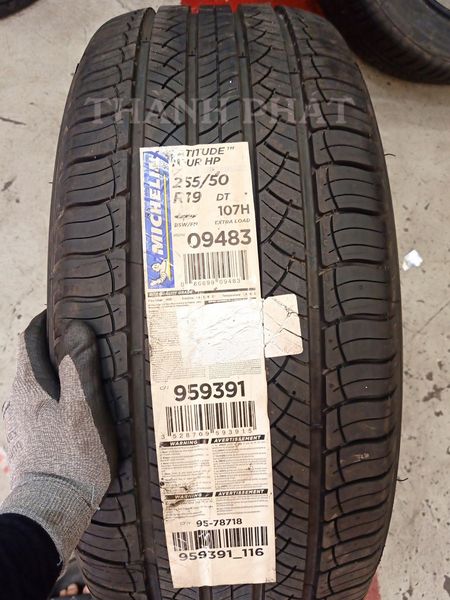 Lốp xe ô tô Michelin 255/50R19 Latitude Tour HP ZP* USA