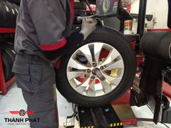 Lốp xe Bridgestone 225/65R17 D470 THAI