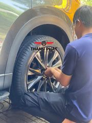 Lốp xe Bridgestone 225/55R19 Alenza AL01 NHẬT