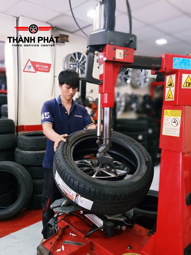Lốp xe Hankook 225/55R18 Ventus prime K125 INDO