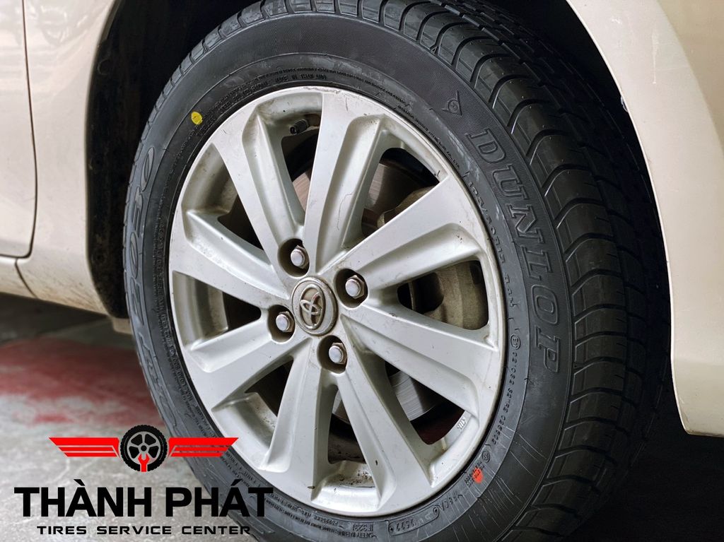 Lốp xe Dunlop 185/60R15 SP2030 THAI