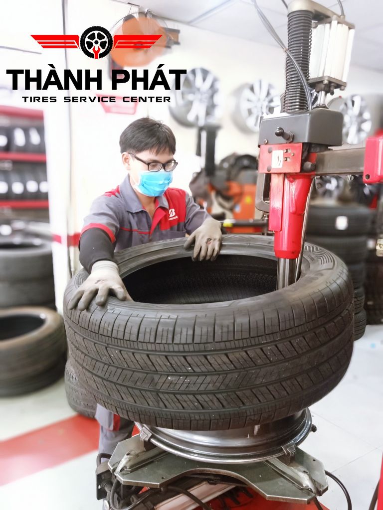Lốp xe ô tô Goodyear 265/50R20 Assurance Maxgurad SUV