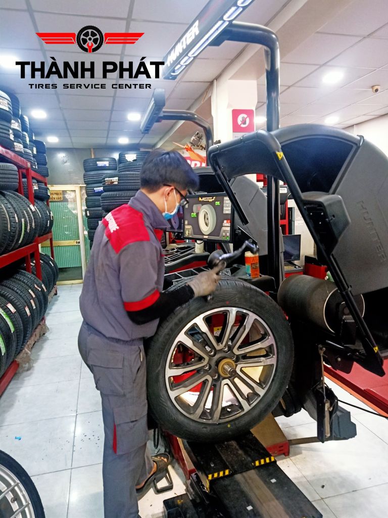 Lốp xe ô tô Goodyear 265/50R20 Assurance Maxgurad SUV