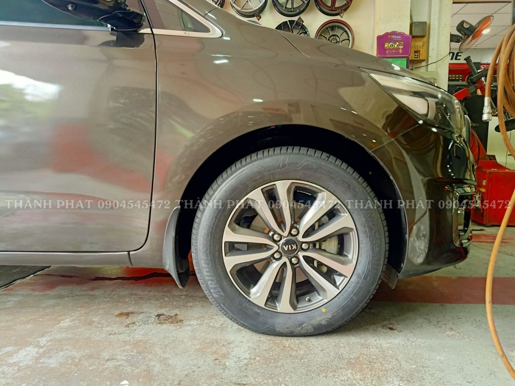 Lốp xe Bridgestone 235/60R18 ALENZA AL01 NHẬT
