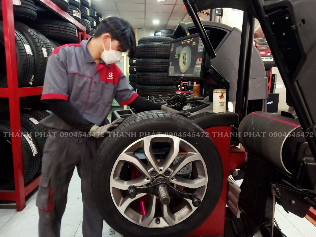 Lốp xe Hankook 225/50R17 Ventus prime K125 INDO