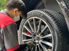 Lốp xe ô tô Michelin 295/40R21 Pilot Sport 4 SUV Hungary