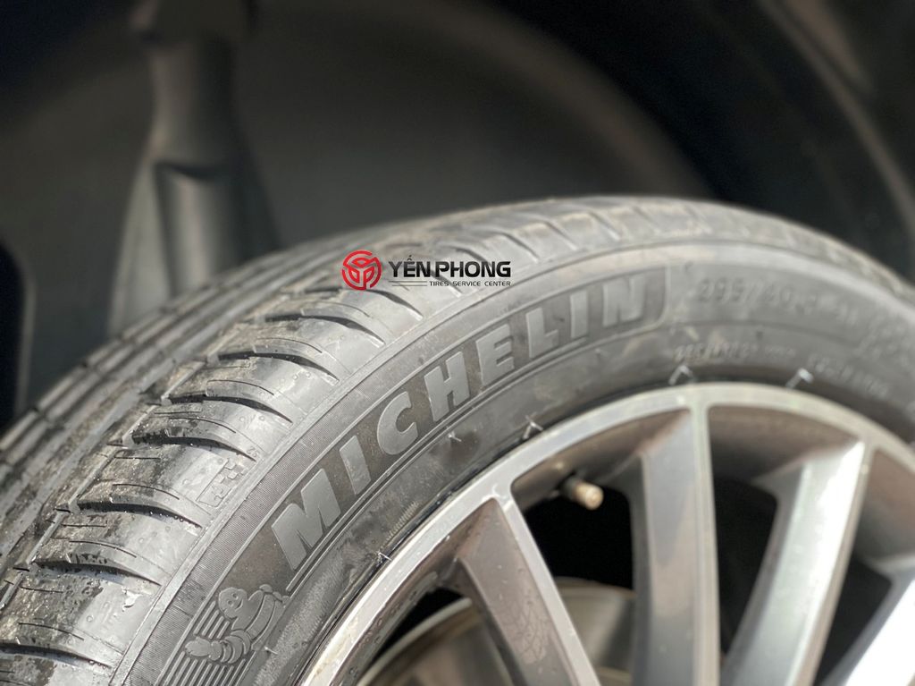 Lốp xe ô tô Michelin 295/40R21 Pilot Sport 4 SUV Hungary