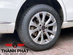 Lốp xe ô tô Goodyear 225/55R17 Excellence RFT