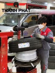 Lốp xe ô tô Goodyear 225/55R17 Excellence RFT