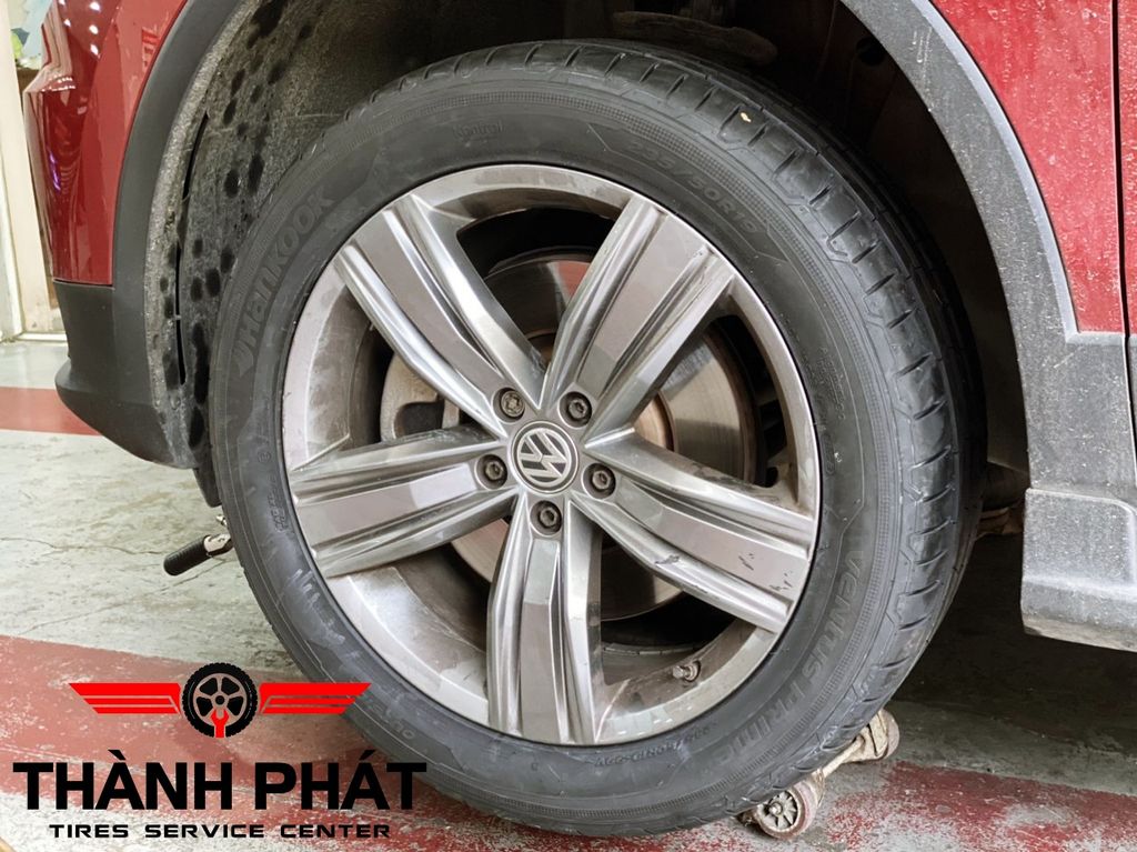 Lốp xe Hankook 235/50R19 Ventus prime K125 INDO