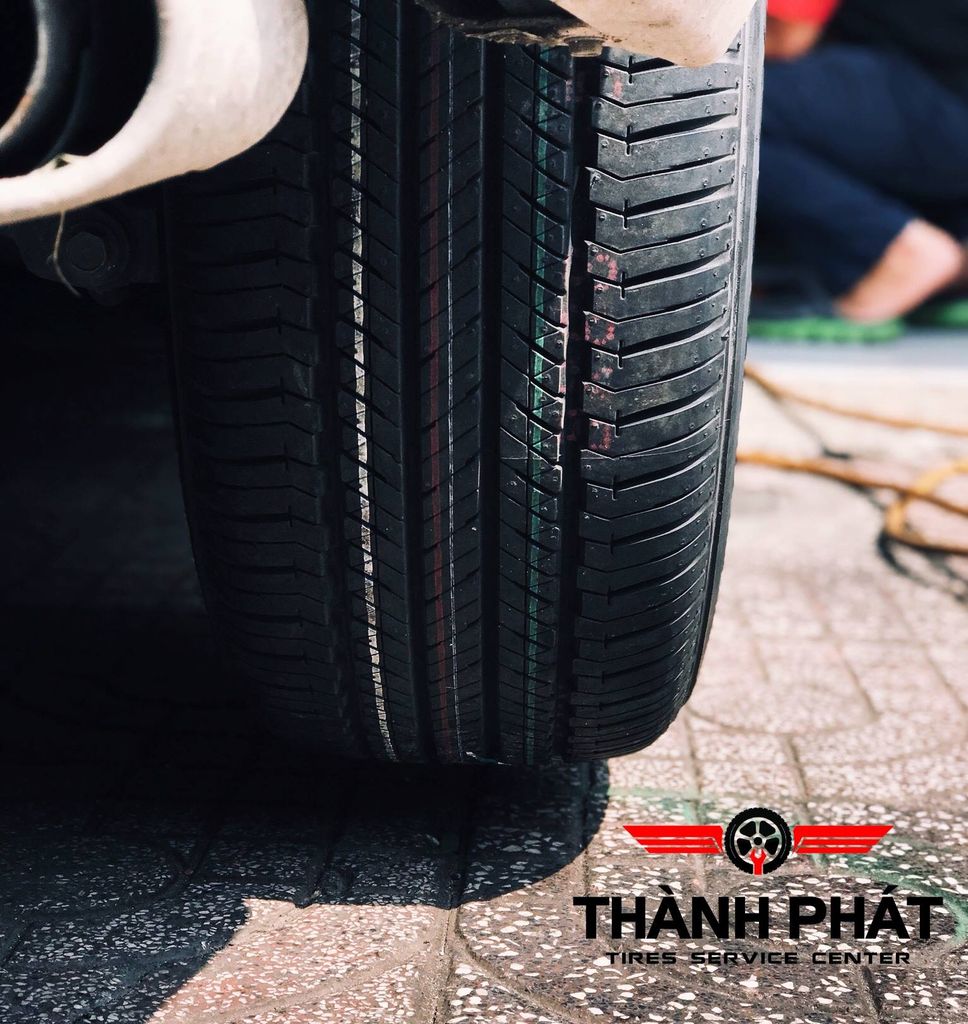 Lốp xe Bridgestone 245/55R19 DUELER D400 NHẬT